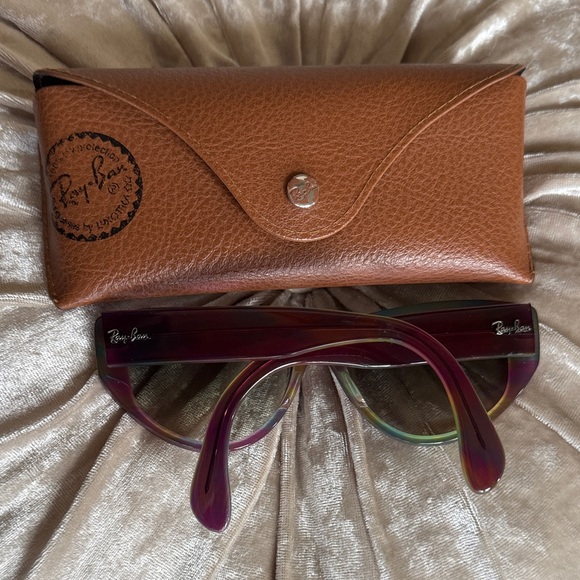 Ray-Ban Women's Burgundy Sunglasses with Tan Case - Picture 5 of 7
